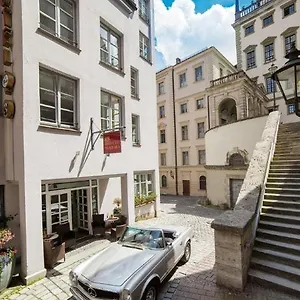 https://hotel-am-rathaus.getmunichhotels.com